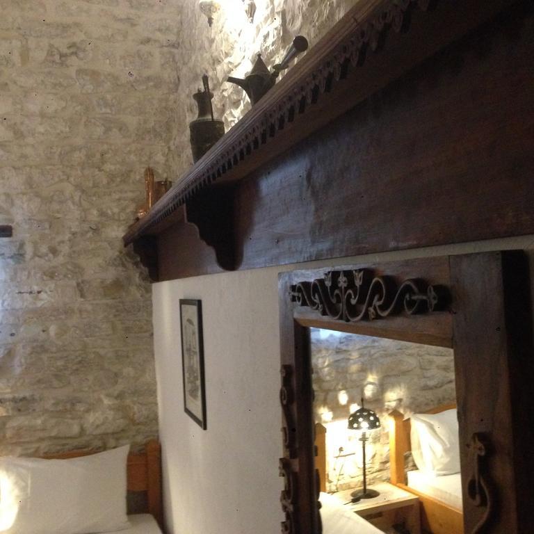 Konaku Guest House Gjirokastër Екстериор снимка