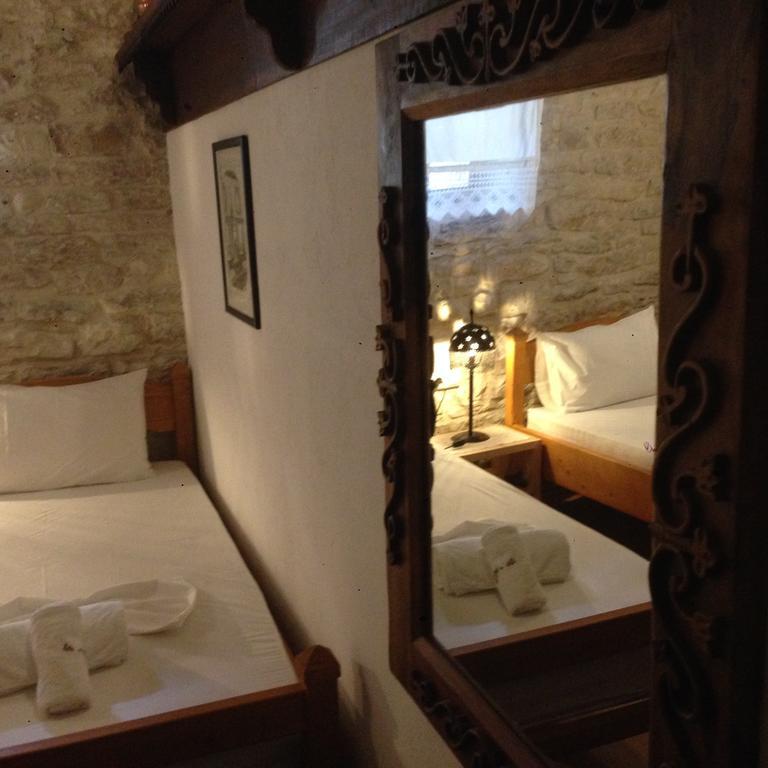 Konaku Guest House Gjirokastër Екстериор снимка