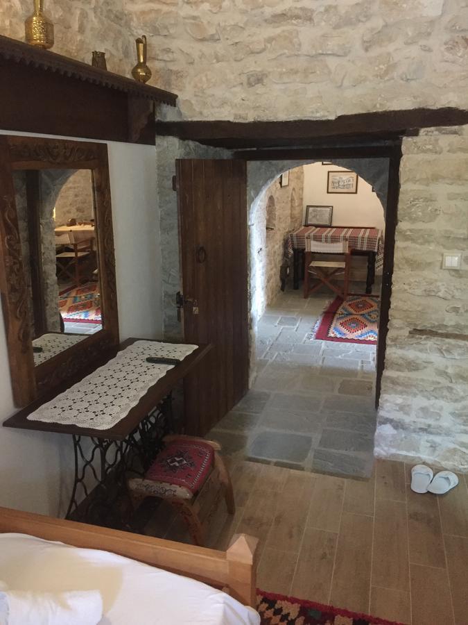 Konaku Guest House Gjirokastër Екстериор снимка